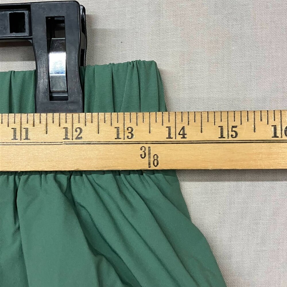 Blogilates Green Athletic Ruffle Shorts - Picture 12 of 13